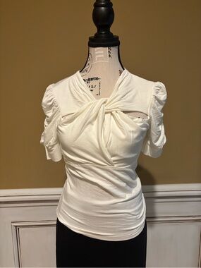 Walter Baker Cream Twist-Front Puff Sleeve Top